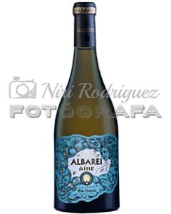 Botella vino Albariño Aime de Condes de Albarei, fotografía de botella.
